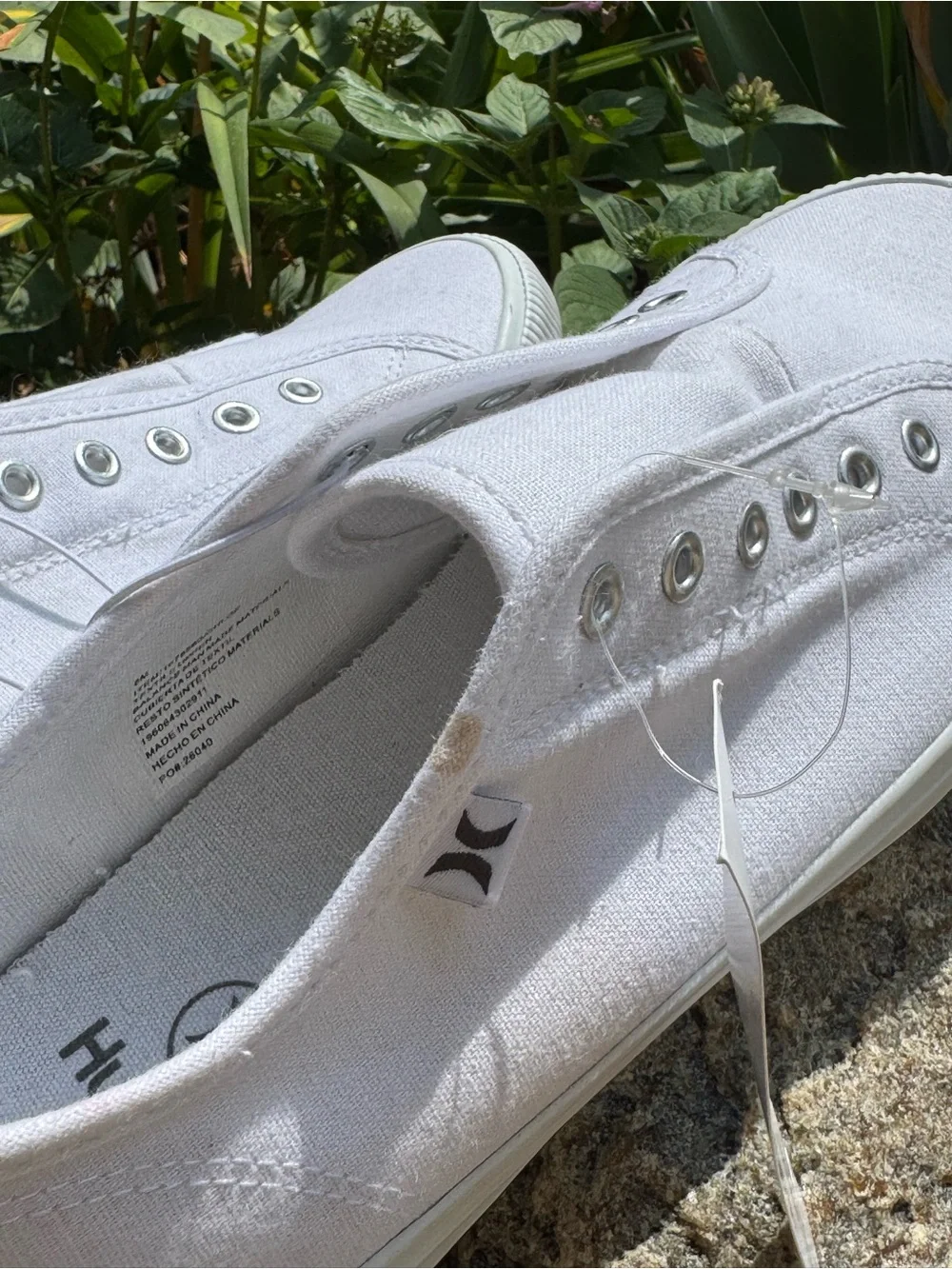 Hurley Chloe White Canvas Slip-On Sneakers 8 NWT - Picture 7 of 10